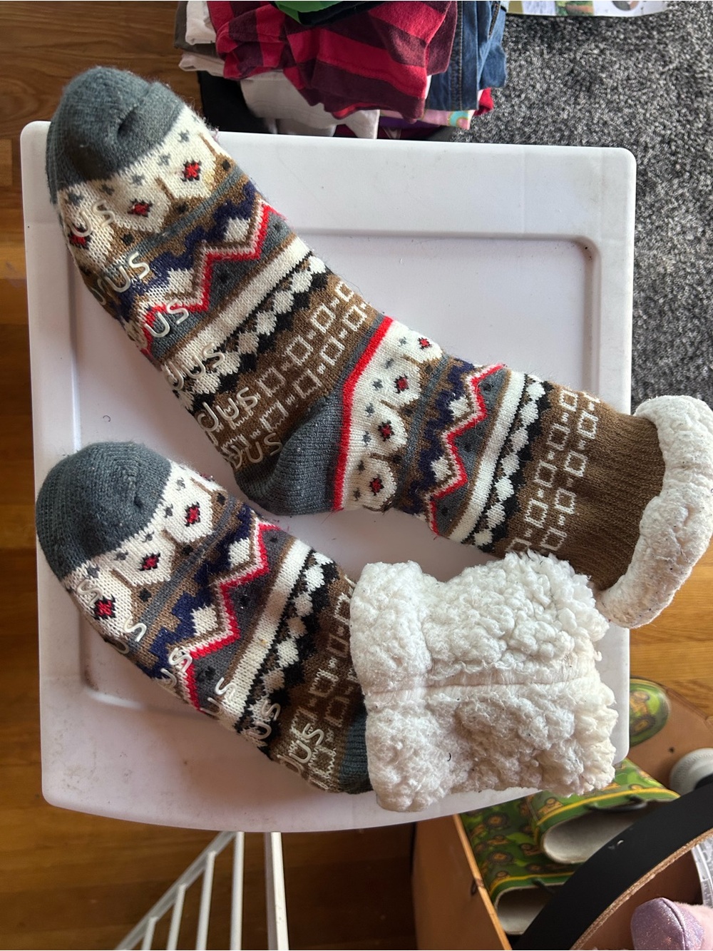Sherpa-Lined Fair Isle Slipper Socks - Brown/Grey
